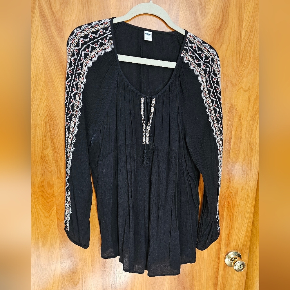 Old Navy Black Blouse with Embroidered Details